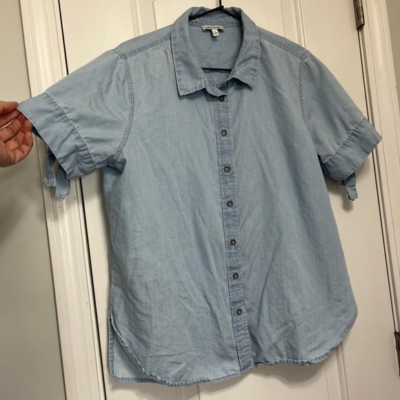 Soft chambray denim top purchased from Nordstrom - Picture 2 of 8